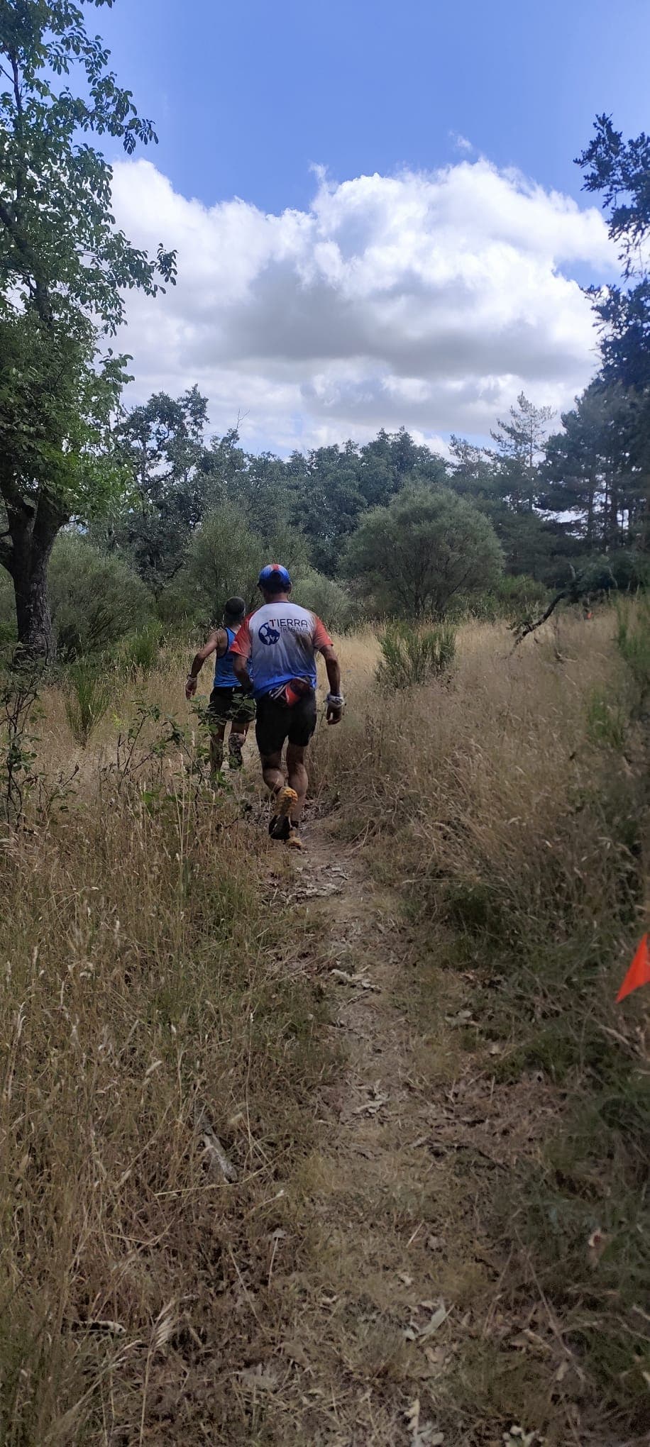 Corredores por el sendero